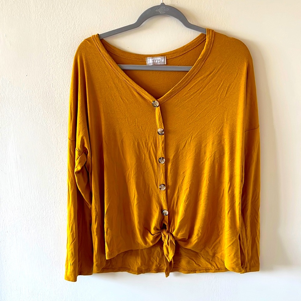 Women’s long sleeve mustard color tie front top size medium